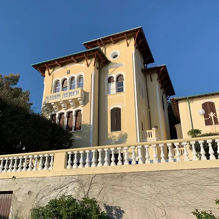 Del Sorriso Villa